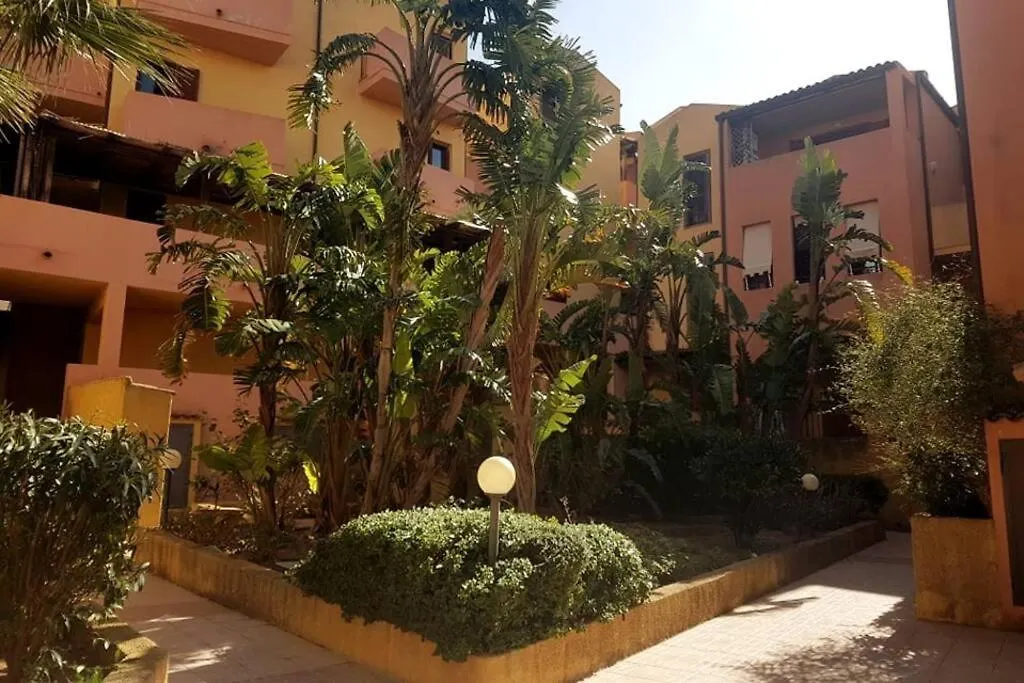 Marina Di Olbia Guest Apartment - Self Check-In - Iun R1646 Italia